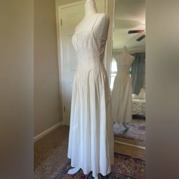 Reformation Kye Midi dress in white - Picture 8 of 13